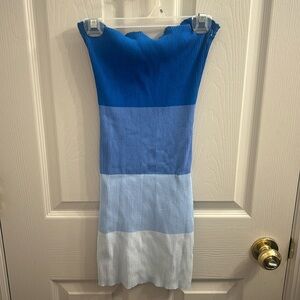 Blue, block color strapless dress